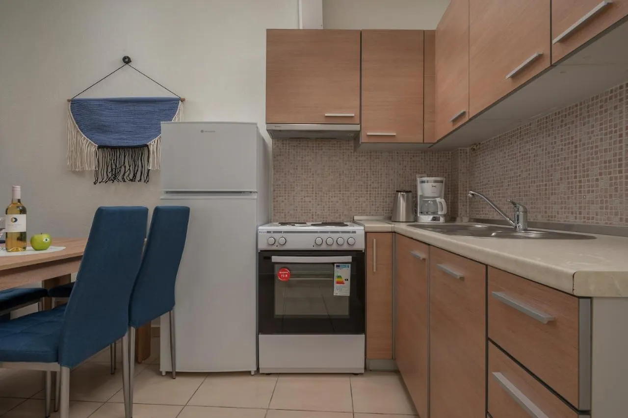 Kosmos Service Apartment Family City Center 4C Thessaloniki 0*,